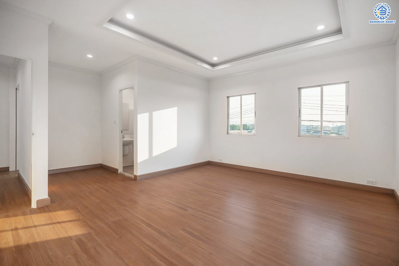 บ้านมือสองตกแต่งใหม่ โครงการ ชัยพฤกษ์ เพชรเกษม81 หลังมุม แบรนด์ Land&Houses พร้อมรองรับทุกความสุข บนเนื้อที่ 63.3 ตร.ว. ฟังก์ชัน 3 ห้องนอน 3 ห้องน้ำ 1 ห้องอเนกประสงค์ 2 ที่จอดรถ ทำเลเดินทางสะดวก เชื่อมต่อถนนเพชรเกษม ถนนมาเจริญ และใกล้ทางด่วน "เพชรเกษม"